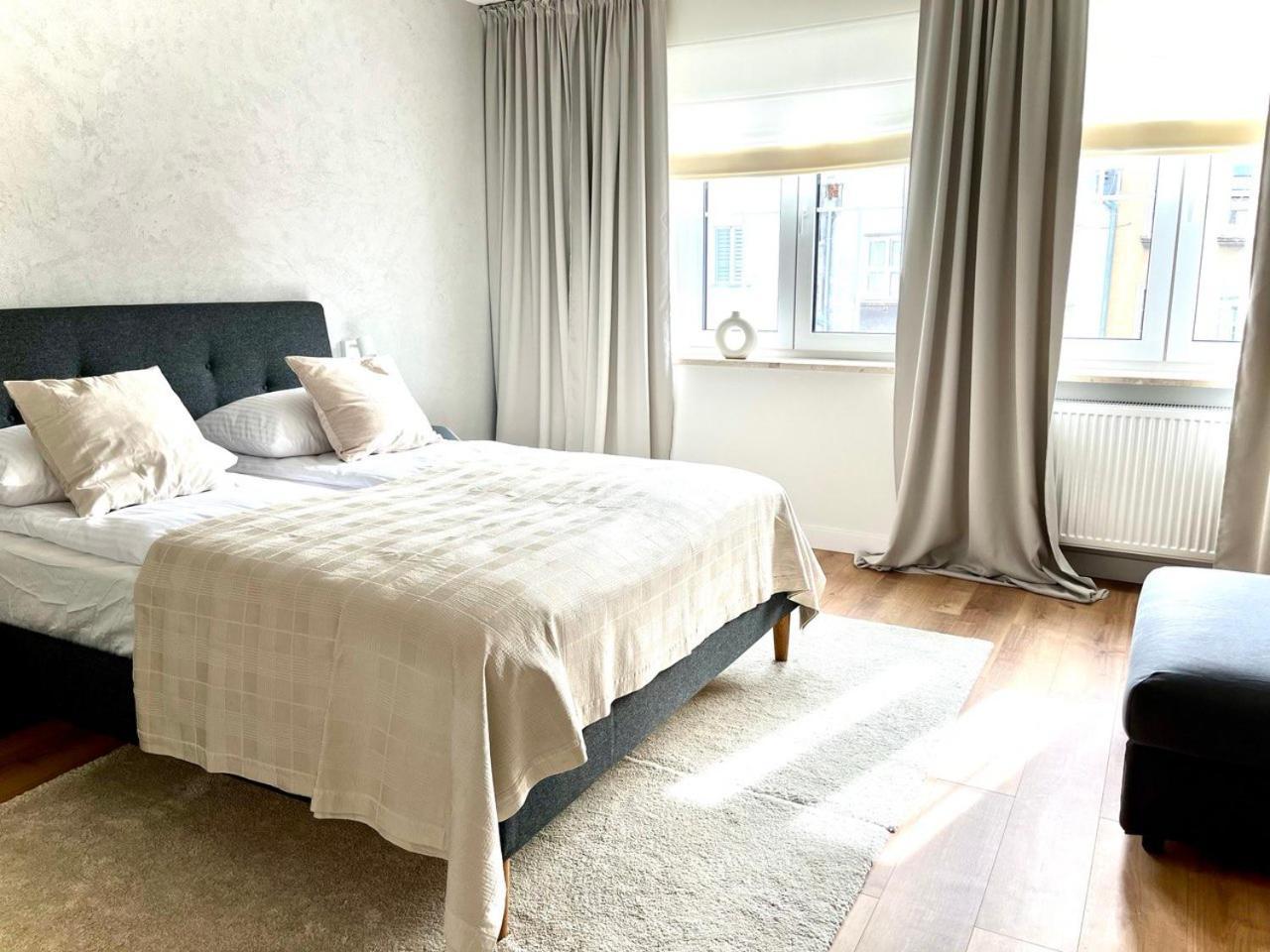 Grand Apartment - Old Town & City Center Danzica Esterno foto